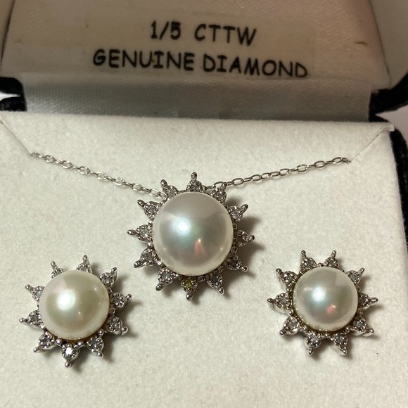 Jewelry - Sterling Silver Freshwater Pearl Diamond Accent Necklace Earring Set NEW